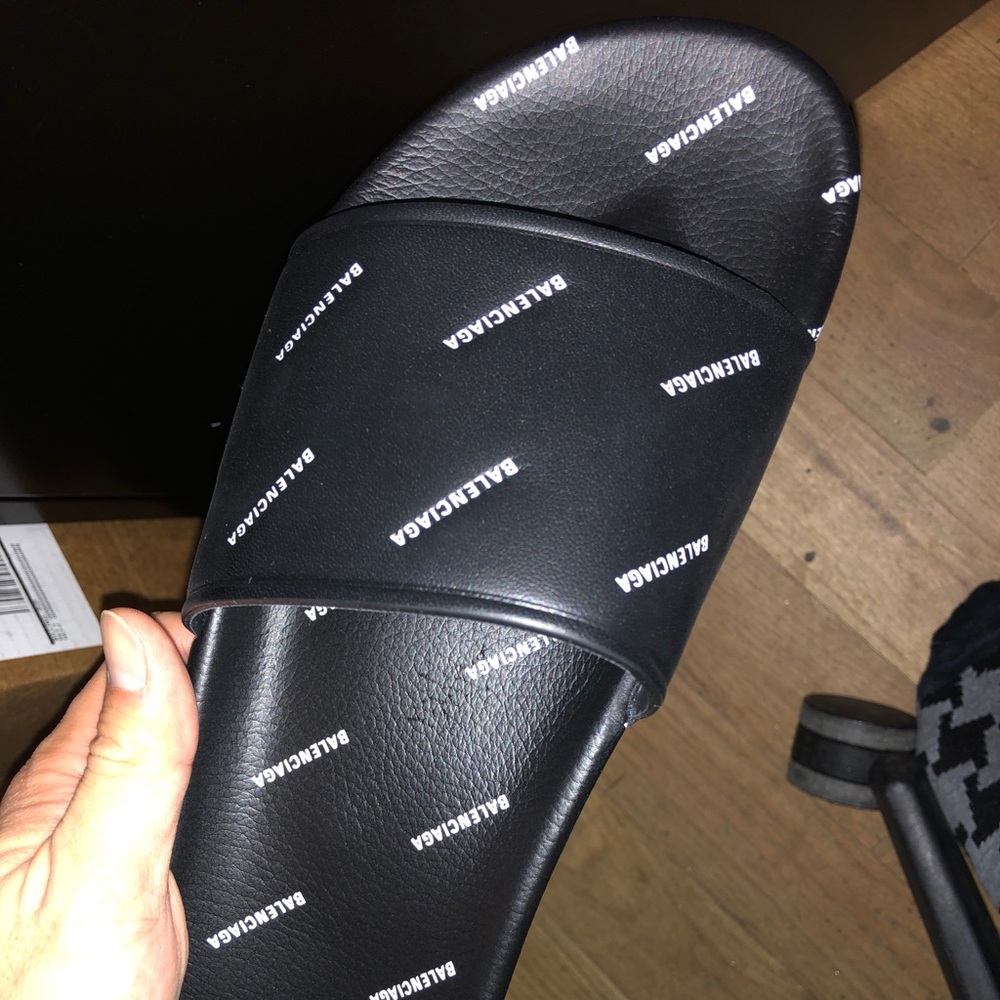 Balenciaga leather black slide sandals